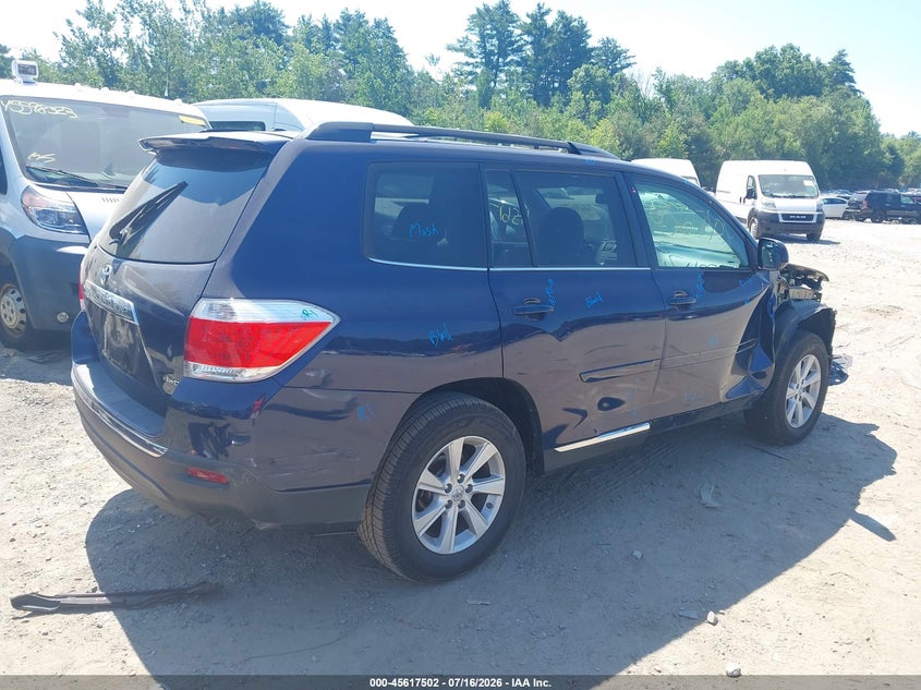 Vin: 5tdbk3eh8bs045206, lot: 46115952, toyota highlander base v6 20114