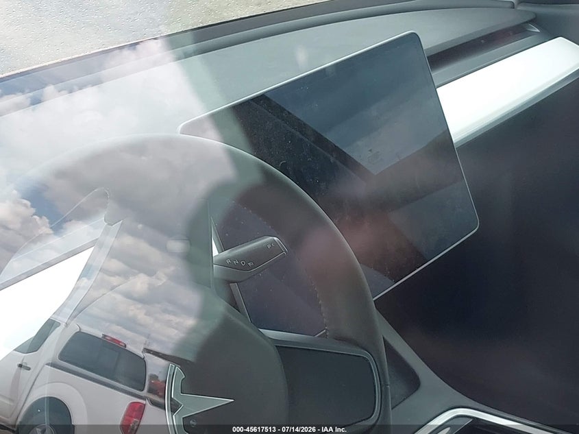 2021 TESLA MODEL Y auction photo 7
