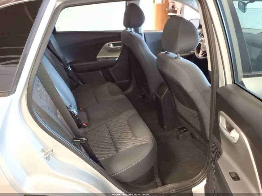 2018 KIA NIRO auction photo 8