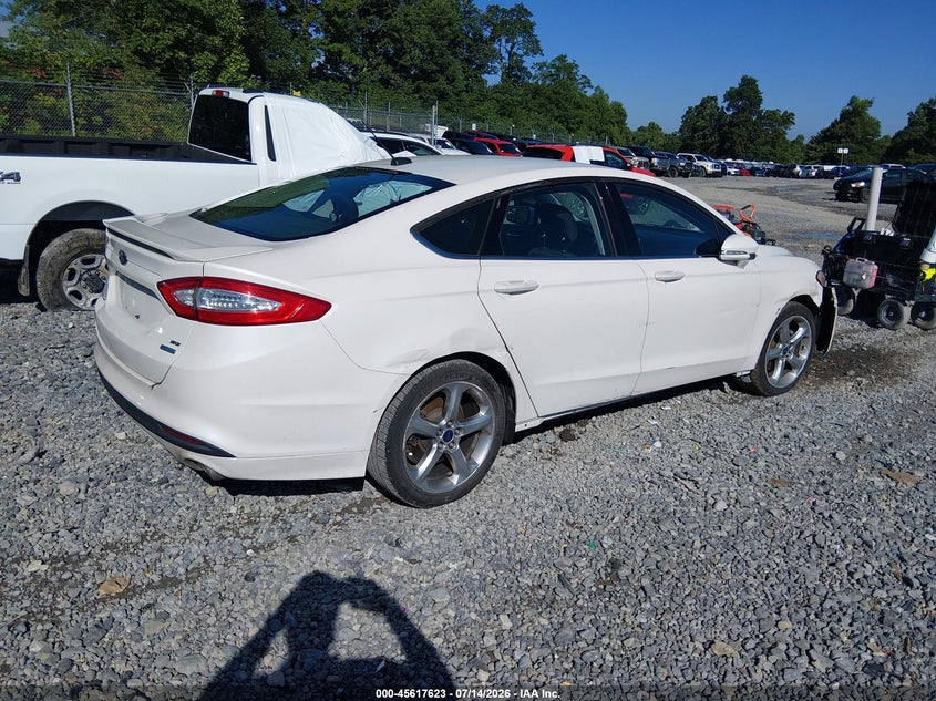 2013 FORD FUSION auction photo 4