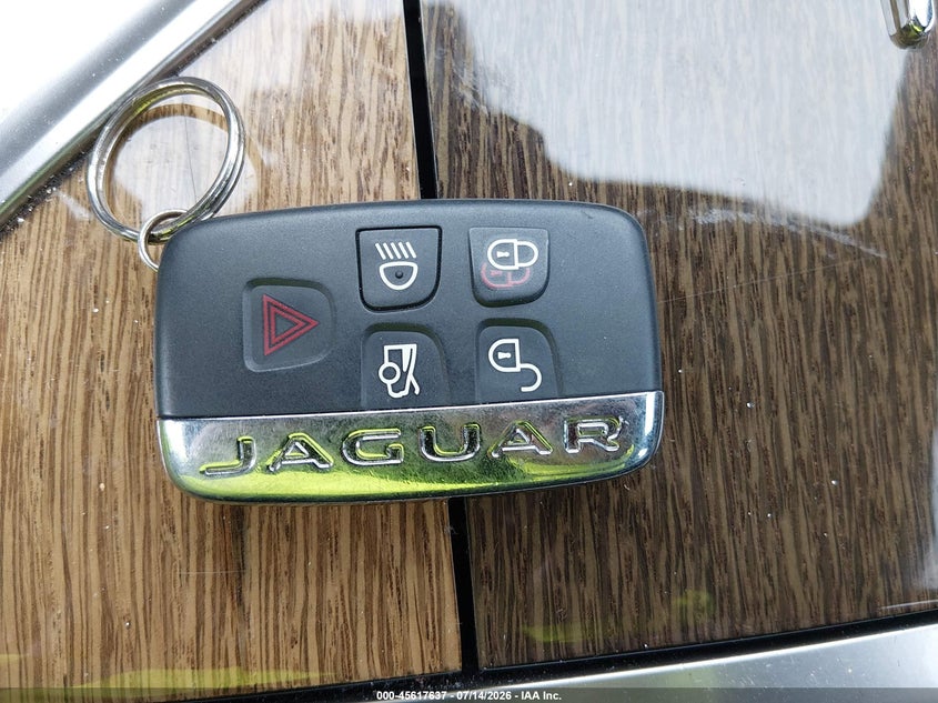 2015 Jaguar Xf 5.0L Supercharged VIN: SAJWA0HP3FMU75217 Lot: 45617637