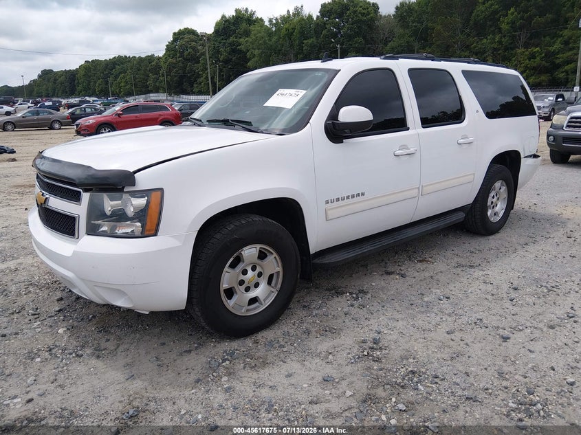 2012 CHEVROLET SUBURBAN auction photo 2