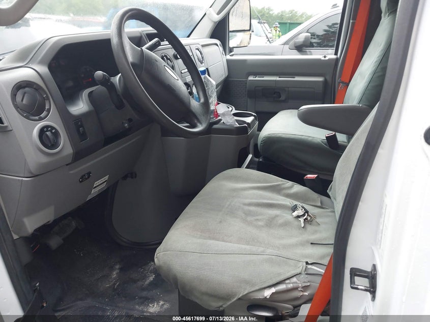 2018 Ford E-450 Cutaway VIN: 1FDXE4FS2JDC25025 Lot: 45617699