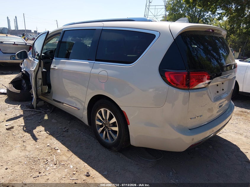 Vin: 2c4rc1eg1lr282959, lot: 46116182, chrysler pacifica touring l plus 20203