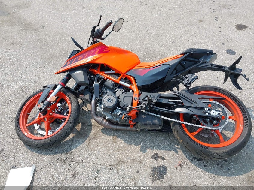 2024 Ktm 390 Duke VIN: MD2JPJ405RN279701 Lot: 45617804