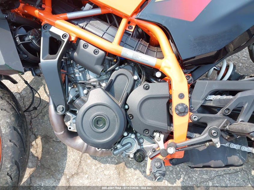 2024 Ktm 390 Duke VIN: MD2JPJ405RN279701 Lot: 45617804