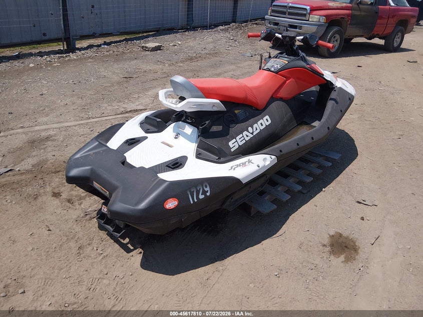 2025 SEADOO SPARK auction photo 4
