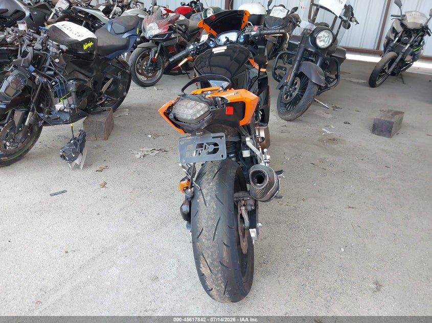 2017 Honda Cbr500 R VIN: MLHPC4466H5400023 Lot: 45617842