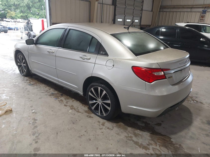 2012 CHRYSLER 200 auction photo 3