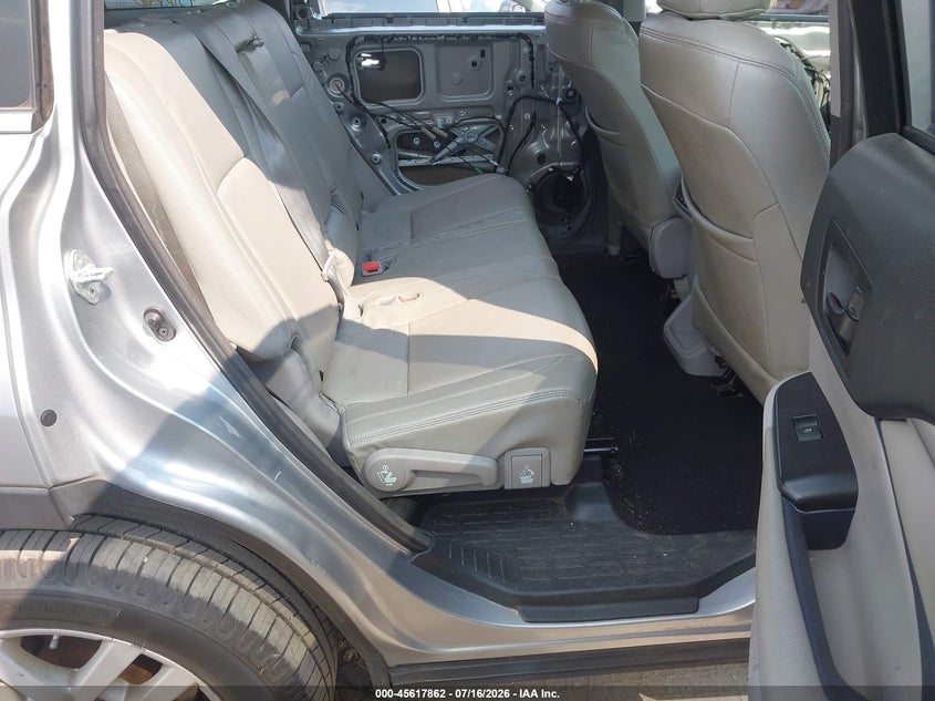 2015 TOYOTA HIGHLANDER auction photo 8