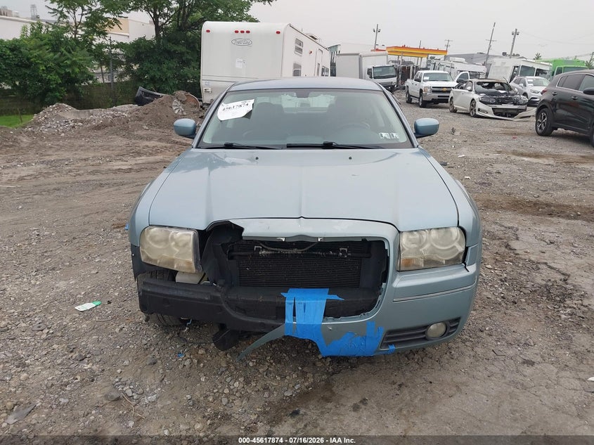 2008 Chrysler 300 Touring VIN: 2C3KA53G38H267740 Lot: 45617874