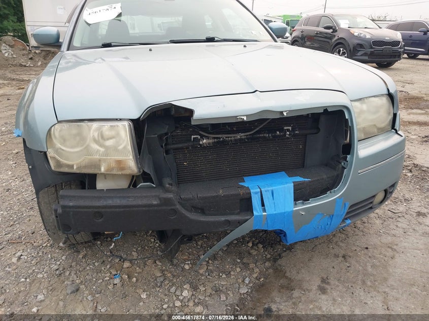 2008 Chrysler 300 Touring VIN: 2C3KA53G38H267740 Lot: 45617874