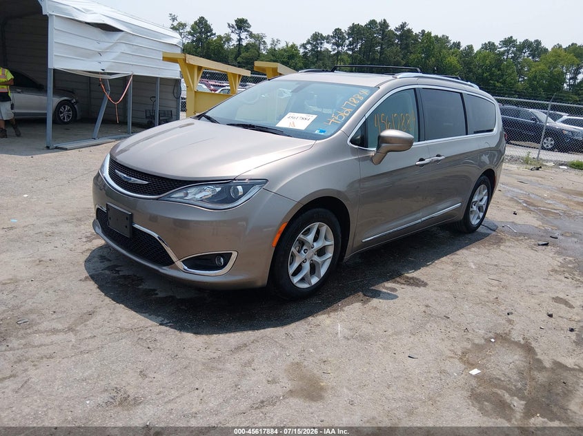 Vin: 2c4rc1eg9jr292541, lot: 46116334, chrysler pacifica touring l plus 20182
