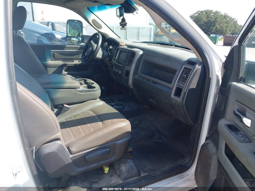 2015 RAM 5500 CHASSIS auction photo 6