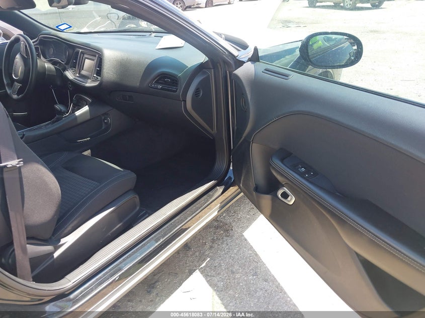 2016 DODGE CHALLENGER auction photo 5