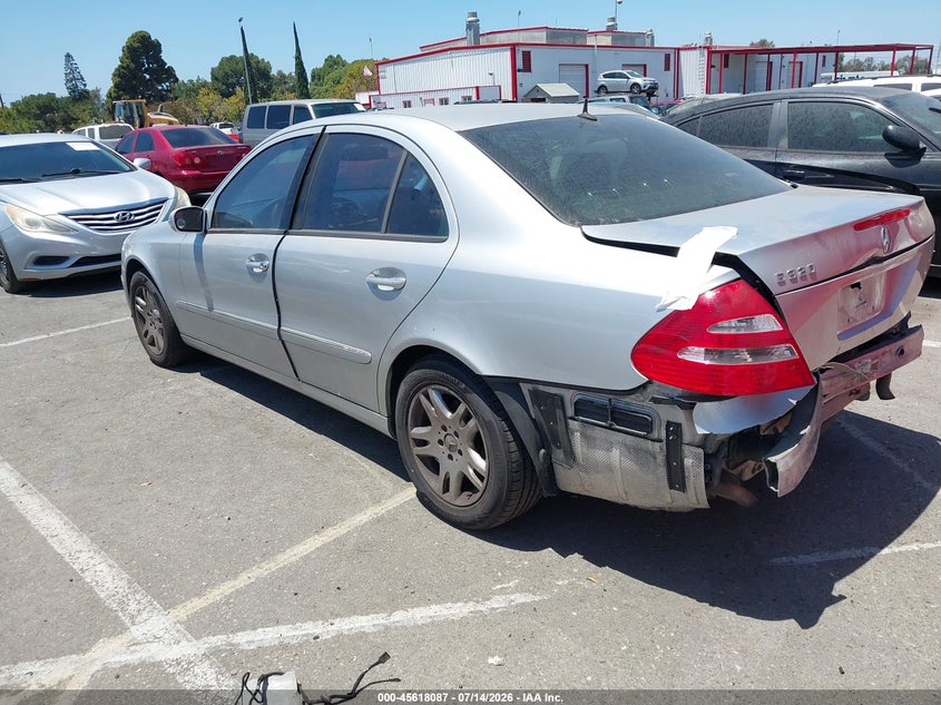 2003 MERCEDES-BENZ E 320 auction photo 3