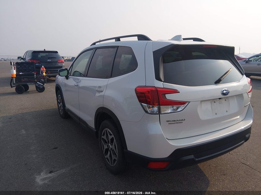 2021 SUBARU FORESTER auction photo 3