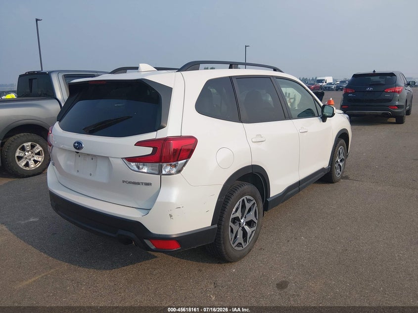 2021 SUBARU FORESTER auction photo 4