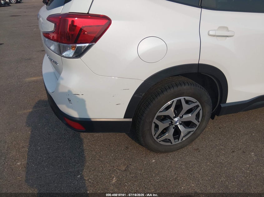 2021 SUBARU FORESTER auction photo 6