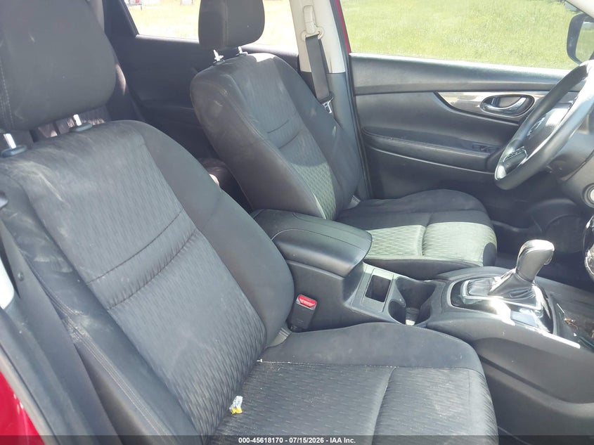 2017 NISSAN ROGUE auction photo 5