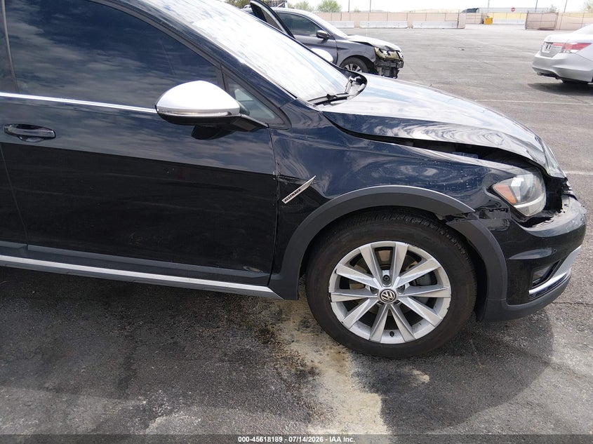 2018 Volkswagen Golf Alltrack Tsi S/Tsi Se/Tsi Sel VIN: 3VWH17AU2JM750344 Lot: 45618189