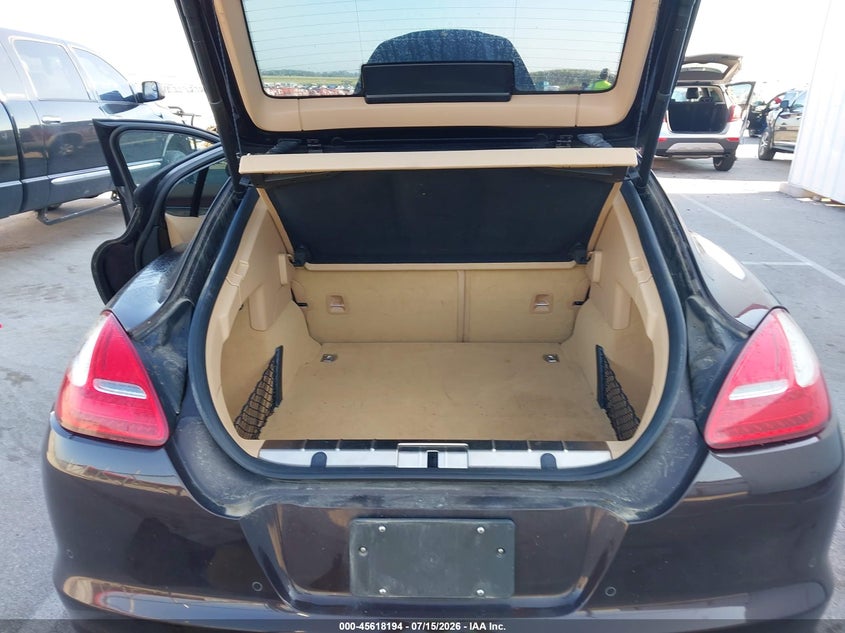 2011 Porsche Panamera 4 VIN: WP0AA2A71BL011129 Lot: 45618194