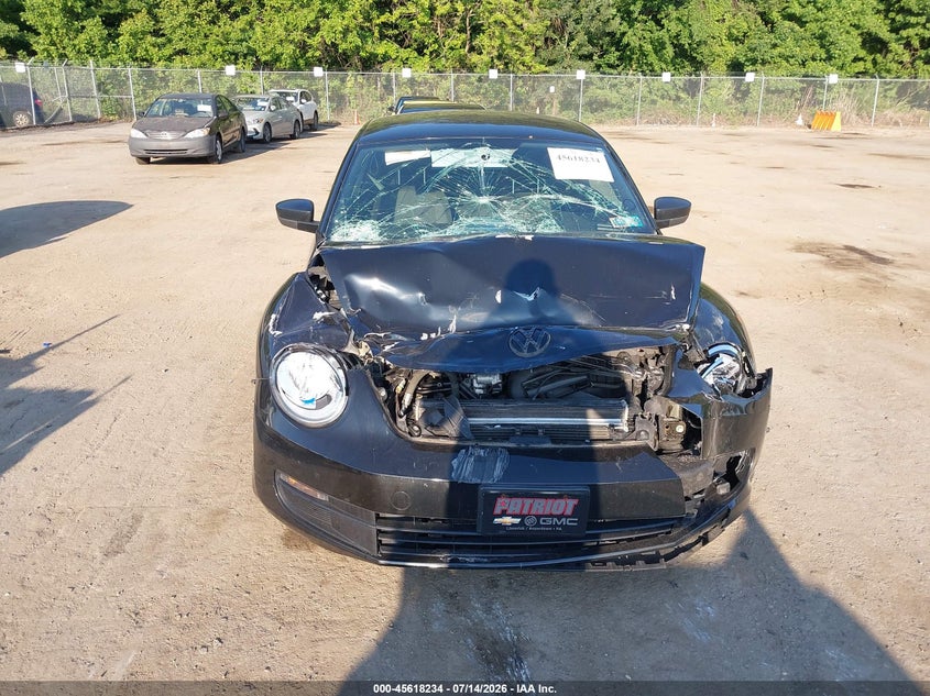 2014 Volkswagen Beetle 1.8T Entry VIN: 3VWF17ATXEM652912 Lot: 45618234