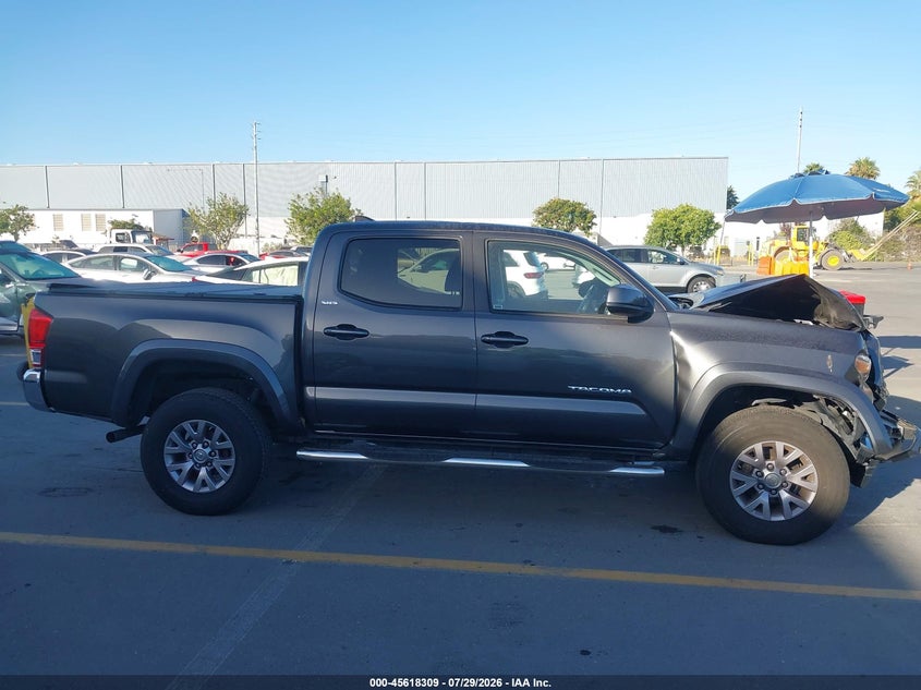 2017 TOYOTA TACOMA SR5 V6 · Фото 13