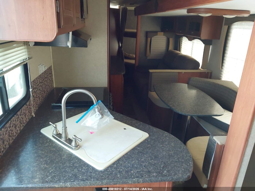 2014 HEARTLAND RV NORTH TRAIL auction photo 5