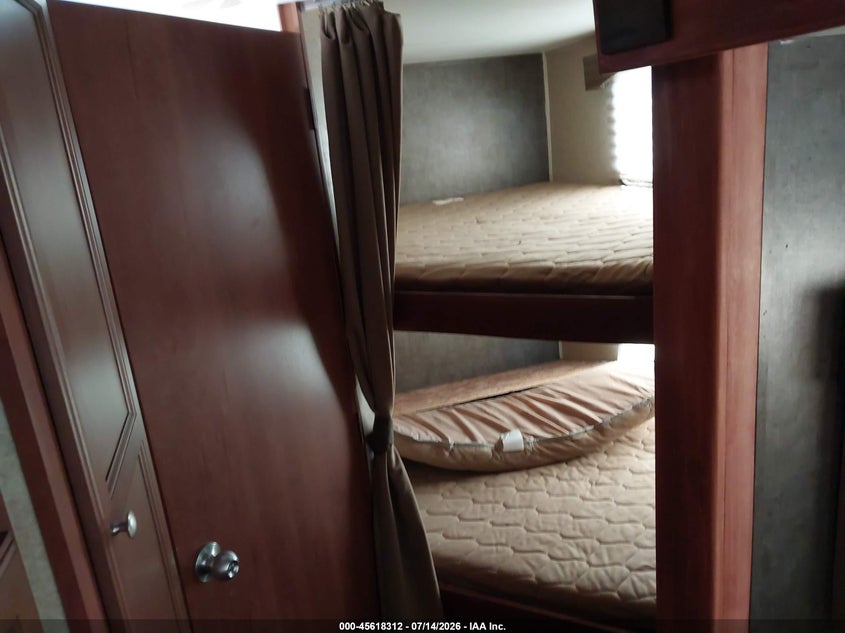 2014 HEARTLAND RV NORTH TRAIL auction photo 7