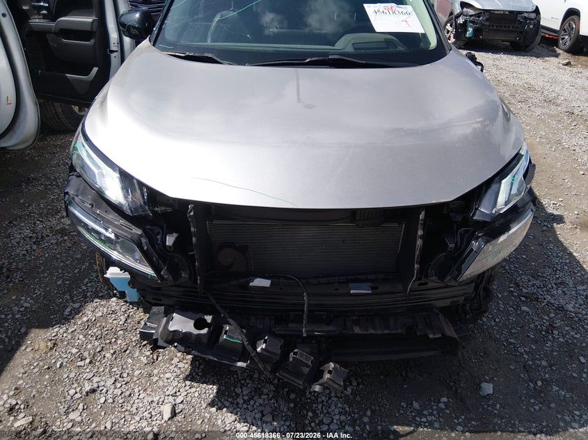 2024 NISSAN ROGUE auction photo 6