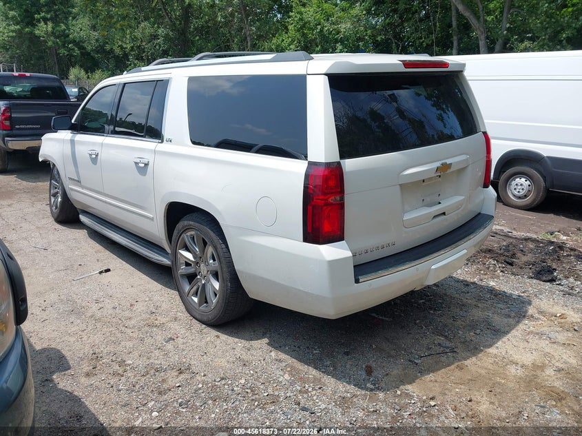 2016 CHEVROLET SUBURBAN auction photo 3