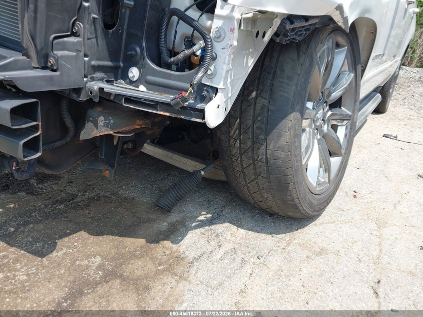 2016 CHEVROLET SUBURBAN auction photo 6