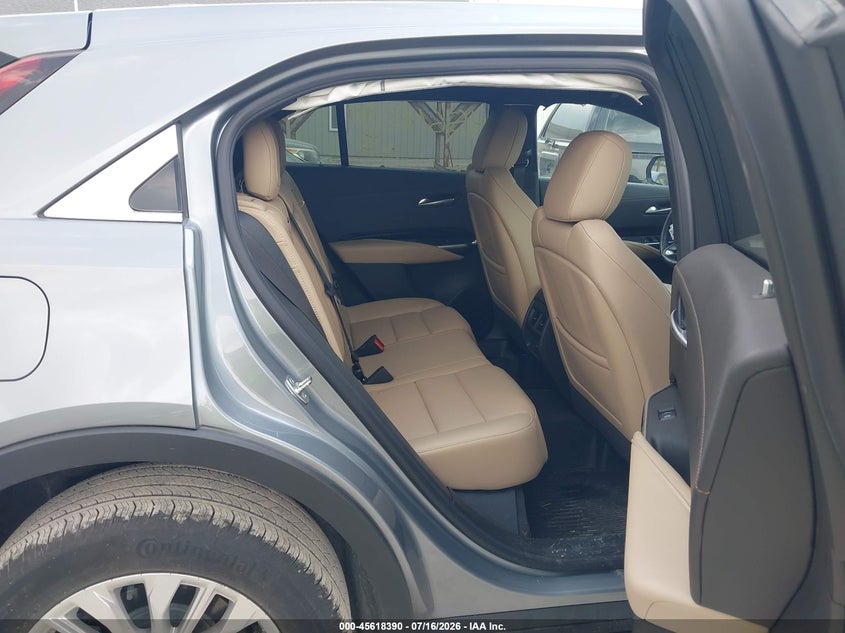 2024 Cadillac Xt4 Fwd Luxury VIN: 1GYAZAR40RF223214 Lot: 45618390