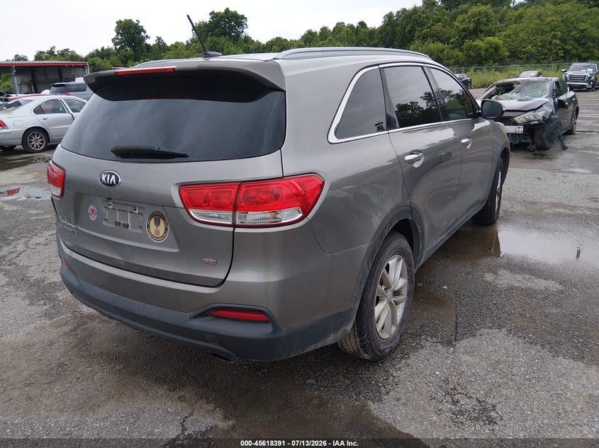 2017 KIA SORENTO auction photo 4