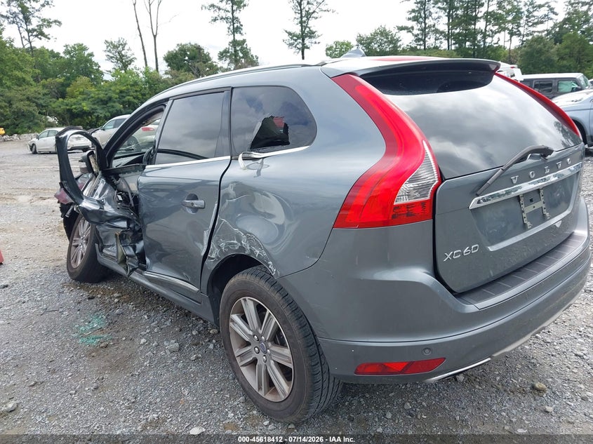 2017 VOLVO XC60 auction photo 3