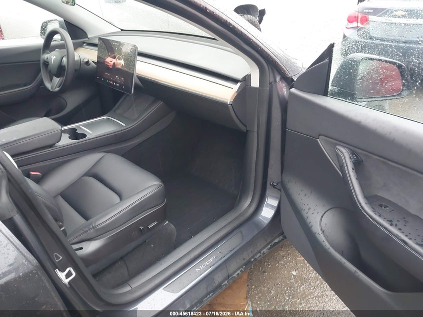 2022 TESLA MODEL Y auction photo 5