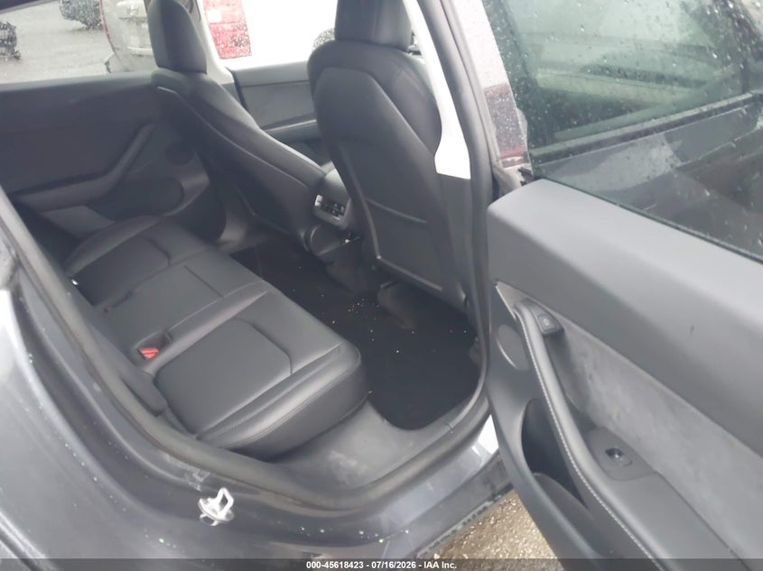 2022 TESLA MODEL Y auction photo 8