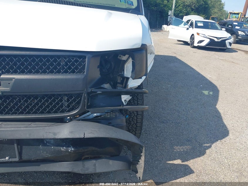 2017 CHEVROLET EXPRESS 2500 auction photo 6