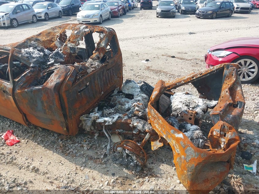 2018 TOYOTA TACOMA auction photo 3