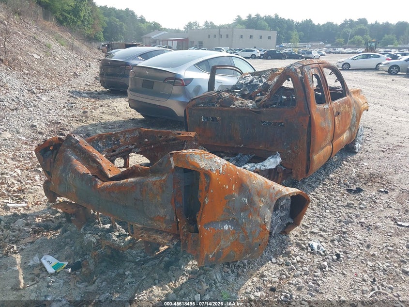 2018 TOYOTA TACOMA auction photo 4