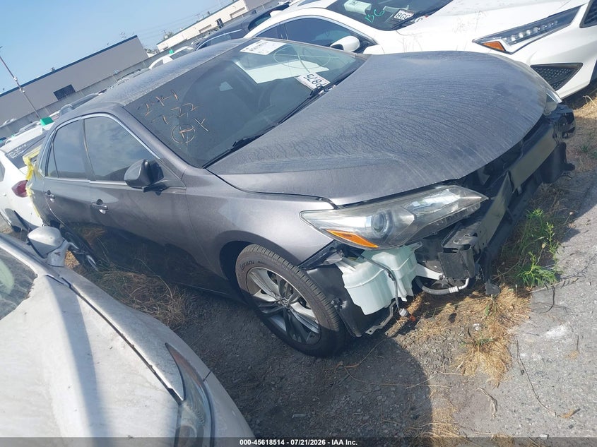 2016 TOYOTA CAMRY SE — Photo gallery