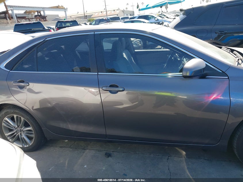 2016 TOYOTA CAMRY SE — Photo 14