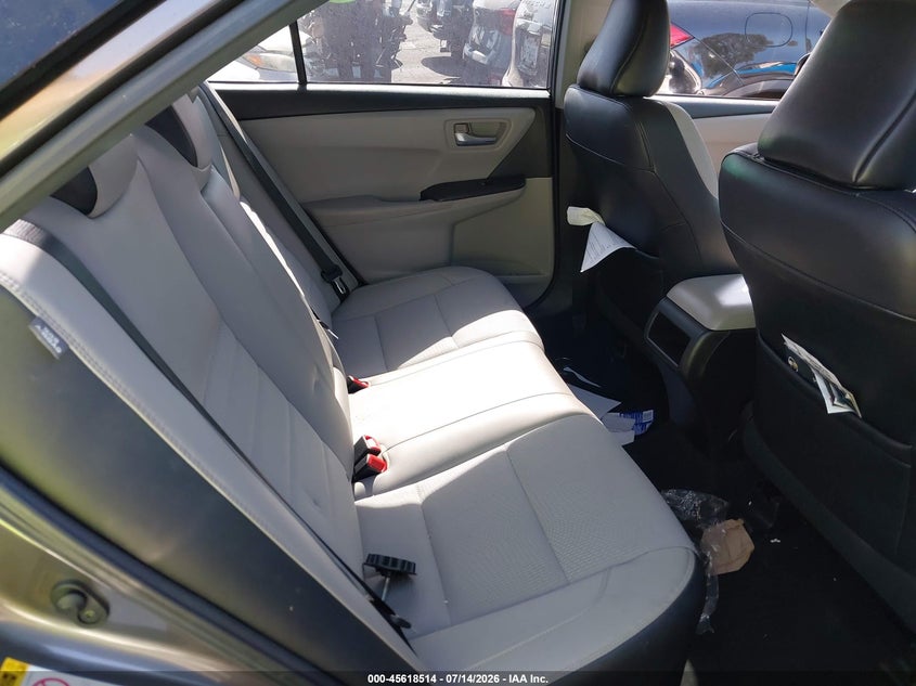 2016 TOYOTA CAMRY SE — Photo 8