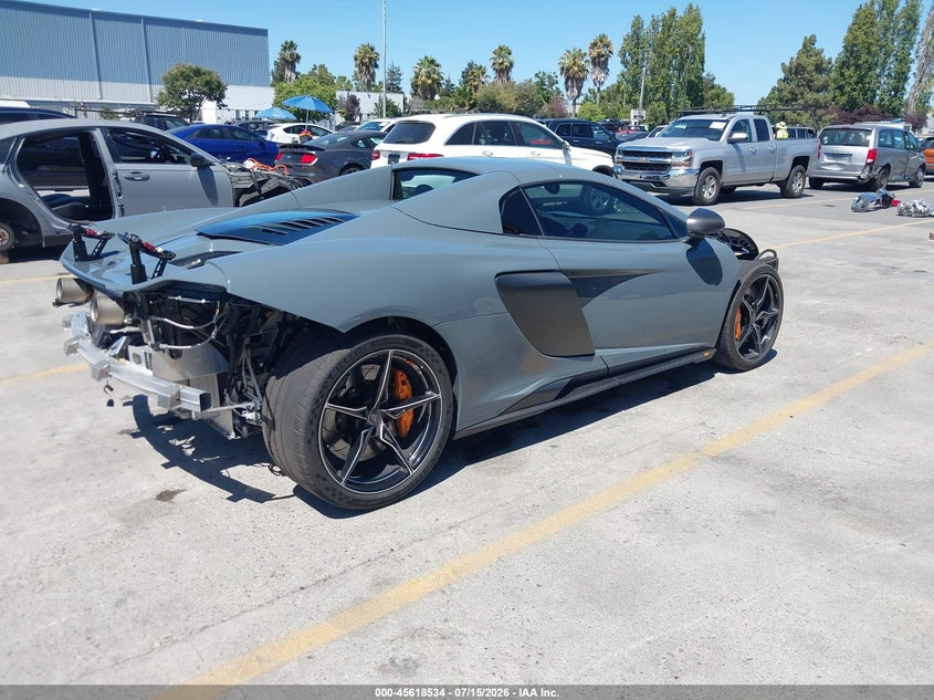 2016 MCLAREN 675LT auction photo 4