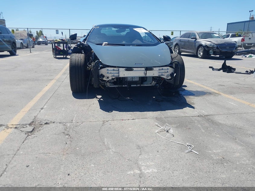 2016 MCLAREN 675LT auction photo 6