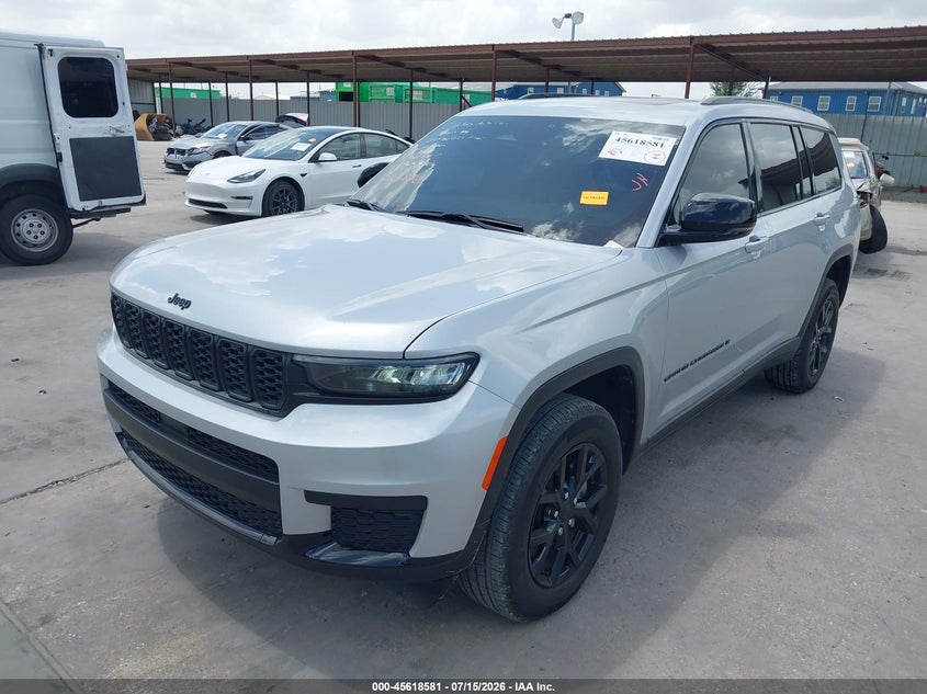2024 JEEP GRAND CHEROKEE L auction photo 2