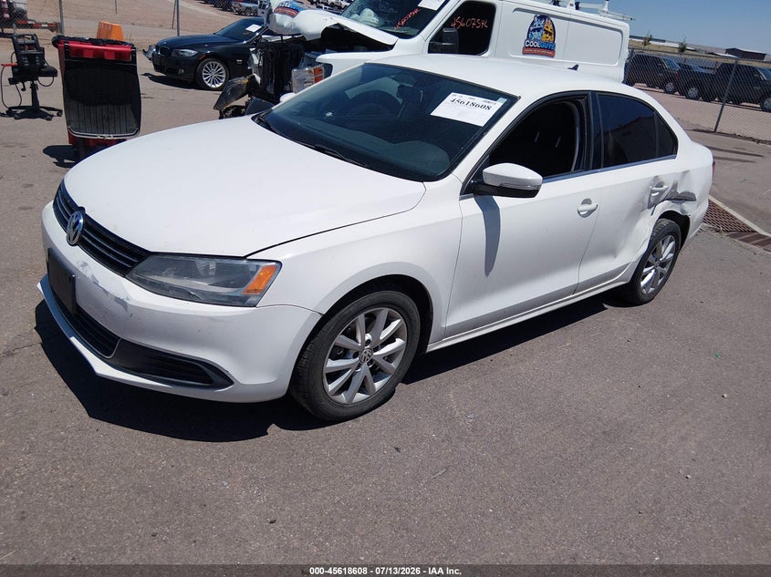 2013 VOLKSWAGEN JETTA auction photo 2