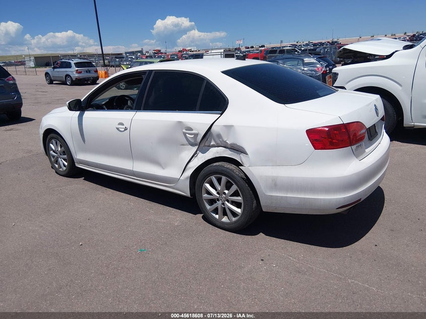 2013 VOLKSWAGEN JETTA auction photo 3