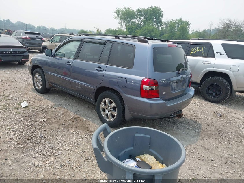 2004 TOYOTA HIGHLANDER auction photo 3